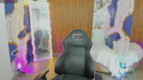 ALYCE  online show from March 18, 2026, 11:46 am