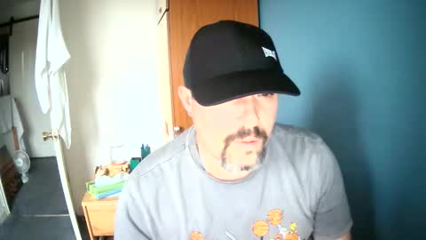 alyr7 online show from December 22, 2025, 1:19 pm