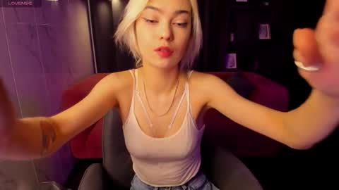 Alysia online show from November 15, 2025, 2:35 pm