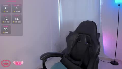 Alyson online show from September 30, 2025, 2:11 pm