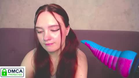 Alyssa online show from December 2, 2025, 4:18 am