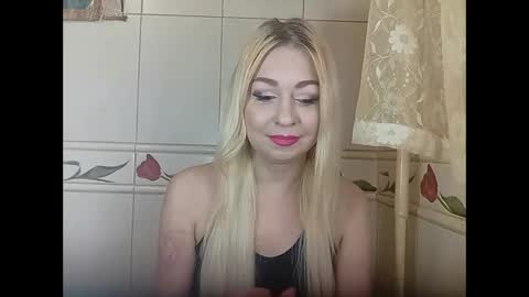 Alyssaqes online show from May 19, 2026, 2:01 pm