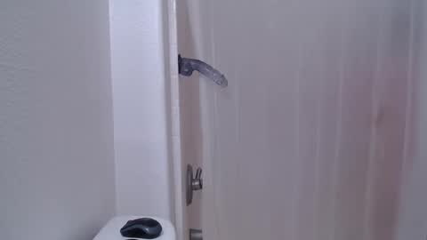 Alyssiaamorexo online show from February 23, 2025, 8:33 pm