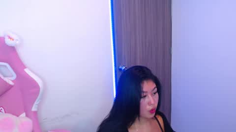 alyy___s online show from November 21, 2025, 6:28 pm