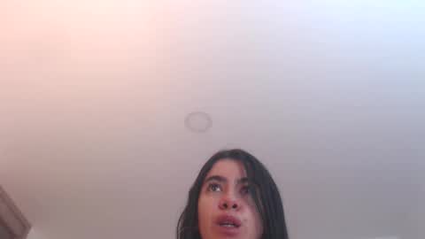 valentia online show from March 27, 2026, 2:39 am