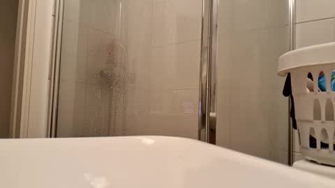 amadeusz online show from January 27, 2025, 7:13 pm