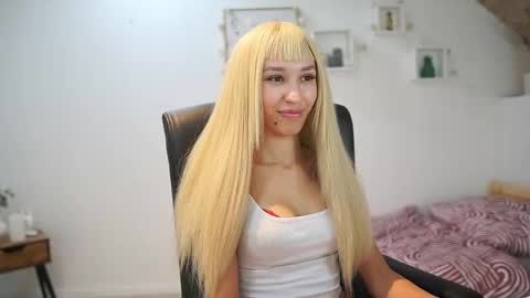 Snapshot of amai__liu chatting on September 22, 2025, 6:32 pm Amai Liu online show from September 22, 2025, 6:32 pm