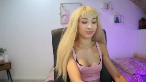 Snapshot of amai__liu chatting on December 23, 2025, 8:56 am Amai Liu online show from December 23, 2025, 8:56 am