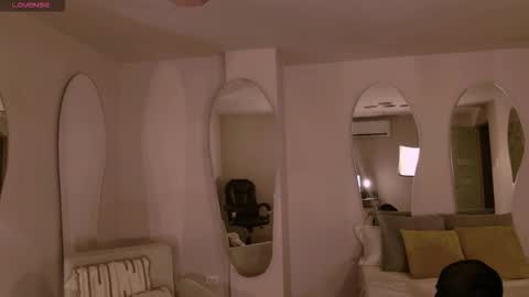 Amaia Haywood online show from November 7, 2025, 4:23 am