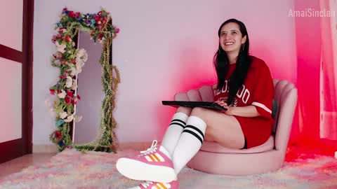 Amai  Sinclair  online show from January 31, 2025, 6:24 am