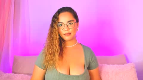 Snapshot of amalia_bennet chatting on March 5, 2025, 9:48 pm amalia bennet online show from March 5, 2025, 9:48 pm