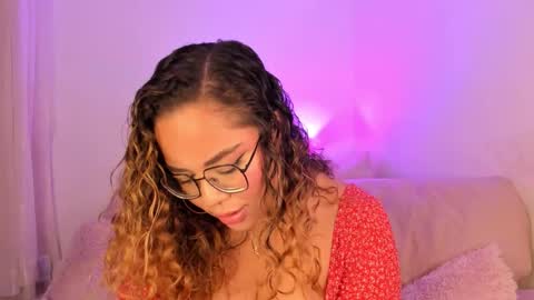 Snapshot of amalia_bennet chatting on October 19, 2025, 4:57 am amalia bennet online show from October 19, 2025, 4:57 am