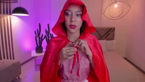 Amalia cruss online show from October 15, 2025, 9:04 pm