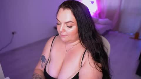 Snapshot of amalia_minkxx chatting on May 24, 2026, 12:43 pm amalia_minkxx online show from May 24, 2026, 12:43 pm