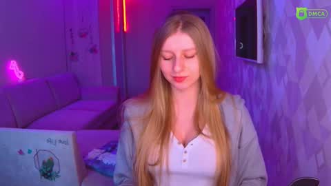 Amalia online show from December 13, 2024, 1:12 pm