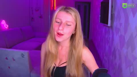 Amalia online show from November 9, 2025, 1:42 pm