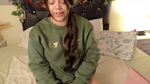         online show from October 11, 2025, 1:20 pm