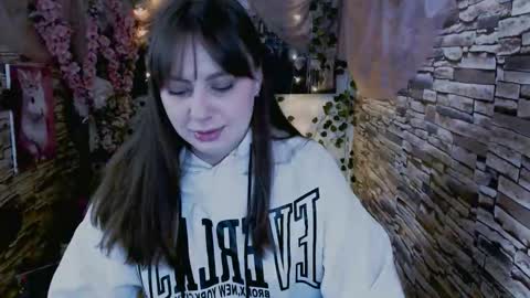 Snapshot of amanda_bright_ chatting on September 19, 2025, 6:37 am amanda_bright_ online show from September 19, 2025, 6:37 am