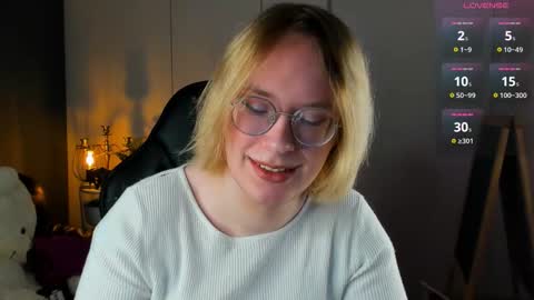 Hi im Amanda online show from November 5, 2025, 9:42 am