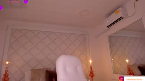 Snapshot of amanda_colin chatting on October 8, 2025, 10:18 pm Amanda online show from October 8, 2025, 10:18 pm