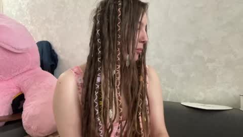 Amanda online show from April 2, 2026, 7:39 am