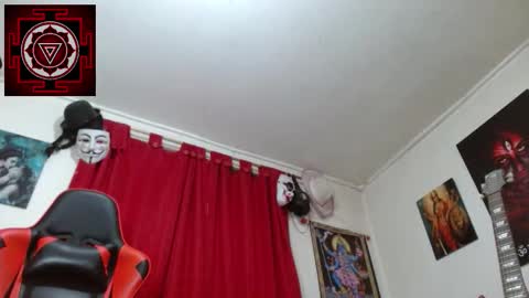 Amanda Valeska online show from October 24, 2025, 5:42 pm