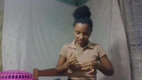 Snapshot of amandaaa25 chatting on October 5, 2025, 3:49 am amandaaa25 online show from October 5, 2025, 3:49 am