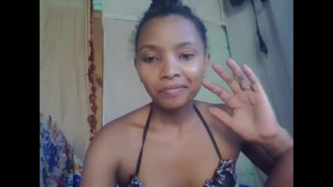 Snapshot of amandaaa25 chatting on October 17, 2025, 12:19 pm amandaaa25 online show from October 17, 2025, 12:19 pm