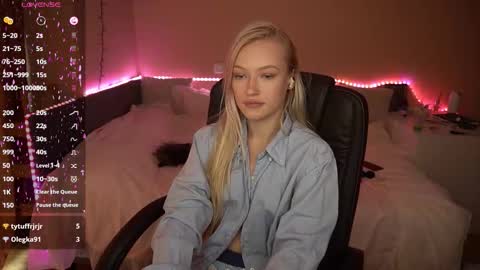 Amanda online show from September 28, 2025, 1:27 pm