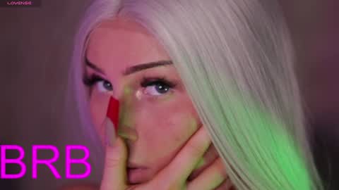 Snapshot of amandafarrell chatting on February 2, 2025, 3:28 pm Amanda Farrell online show from February 2, 2025, 3:28 pm