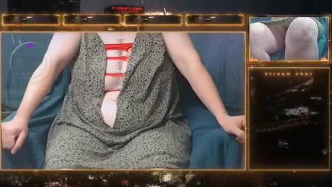 Snapshot of amandajugs chatting on October 10, 2025, 6:18 pm Amanda online show from October 10, 2025, 6:18 pm