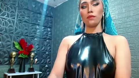 amandaleon online show from January 7, 2025, 7:42 am