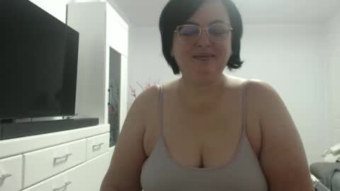Snapshot of amandamuller1982 chatting on January 16, 2025, 1:06 am Anda online show from January 16, 2025, 1:06 am