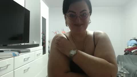 Snapshot of amandamuller1982 chatting on September 8, 2025, 9:36 pm Anda online show from September 8, 2025, 9:36 pm