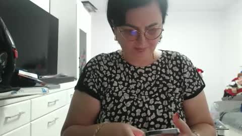 Snapshot of amandamuller1982 chatting on October 28, 2025, 5:33 am Anda online show from October 28, 2025, 5:33 am