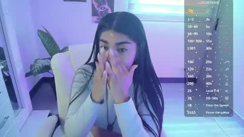 Snapshot of amara_silk chatting on June 22, 2026, 2:36 pm amara_silk online show from June 22, 2026, 2:36 pm