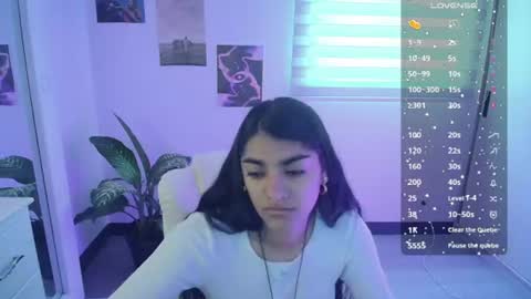 Snapshot of amara_silk chatting on June 24, 2026, 5:23 pm amara_silk online show from June 24, 2026, 5:23 pm