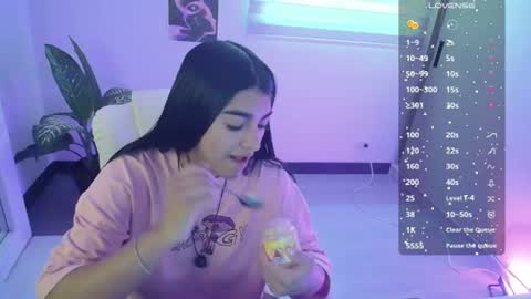 Snapshot of amara_silk chatting on June 25, 2026, 7:18 pm amara_silk online show from June 25, 2026, 7:18 pm