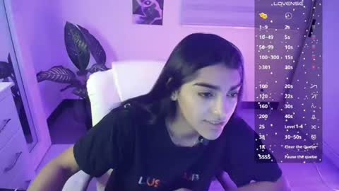 Snapshot of amara_silk chatting on July 3, 2026, 1:01 am amara_silk online show from July 3, 2026, 1:01 am