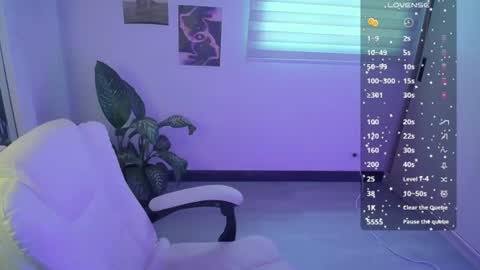 Snapshot of amara_silk chatting on July 6, 2026, 6:54 pm amara_silk online show from July 6, 2026, 6:54 pm