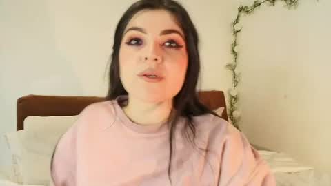 Snapshot of amara_vega chatting on July 18, 2026, 9:35 am Amara Vega online show from July 18, 2026, 9:35 am