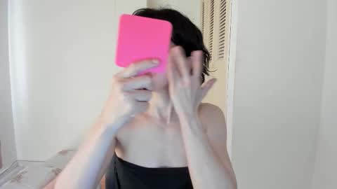 Amarantha online show from December 3, 2025, 8:40 pm