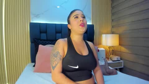 Amara Texas online show from April 1, 2026, 2:01 am