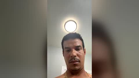 amarildo_vitor1 online show from July 16, 2026, 10:49 pm