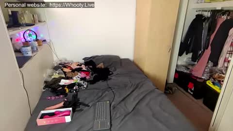 Snapshot of amateurchick chatting on December 9, 2024, 5:29 am Kissra online show from December 9, 2024, 5:29 am