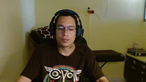 amateurmen33 online show from February 21, 2025, 3:21 pm