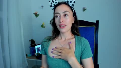 Amatista online show from February 19, 2025, 10:45 am