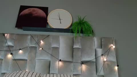 AMATISTA online show from March 27, 2026, 11:43 am