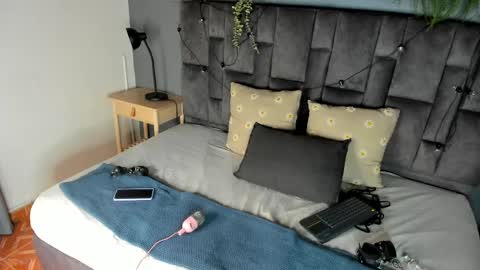 AMATISTA online show from April 7, 2026, 11:32 am