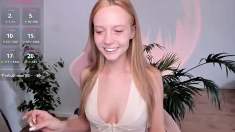 Snapshot of amazing_roxana chatting on July 10, 2026, 4:20 pm Roxy online show from July 10, 2026, 4:20 pm